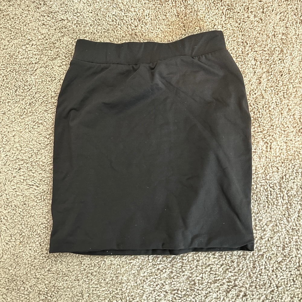 Black Aritzia Skirt